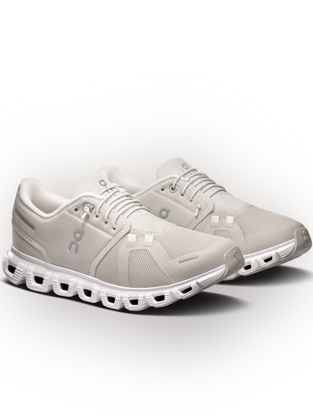 On Cloud 6 Women's Sneakers in pearl/White US 9.5 Like New